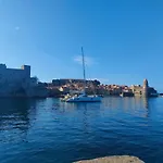 La Perle De A 100 Metres De La De Sable Fin Avec Piscine Et Parking Collioure