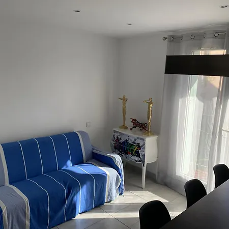 Apartment La Perle De A 100 Metres De La De Sable Fin Avec Piscine Et Parking *